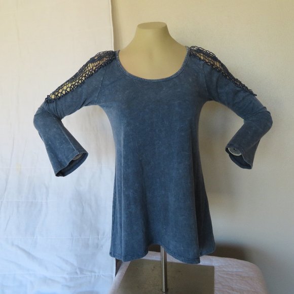 PPLA Tops - Women's PPLA Blue Lace Cold Shoulder Top